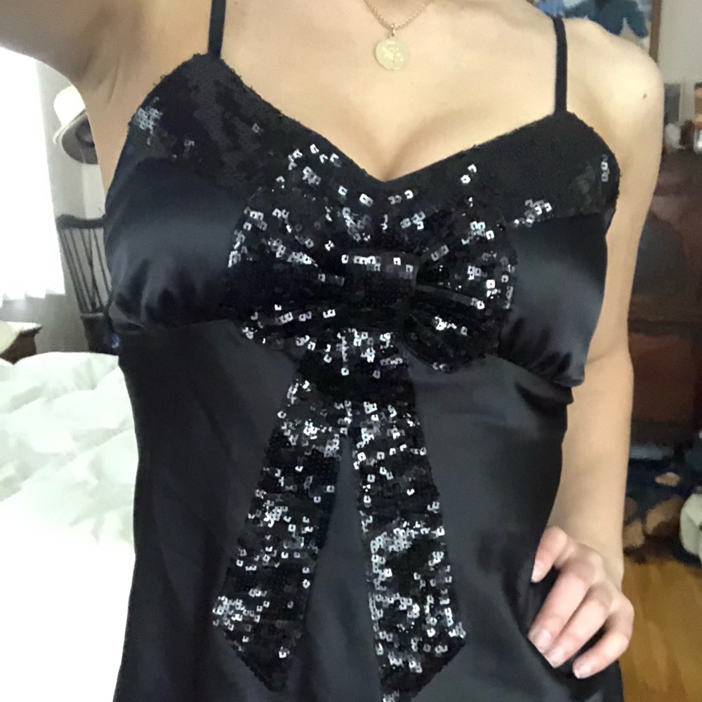 HOT black sequin strappy top perfect for new years